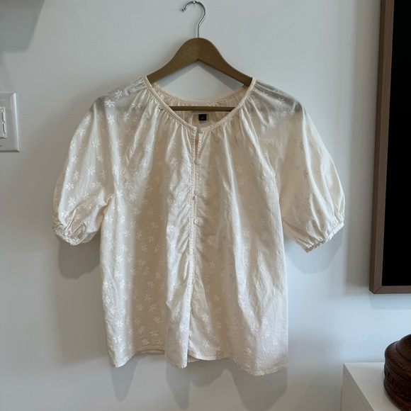 Universal Thread Women's Puff Short Sleeve Button-Front Blouse Cream Floral - Picture 5 of 8